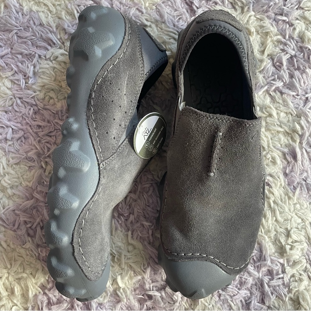 Clark’s Mokolite Easy NWOB men’s 12 Grey Suede